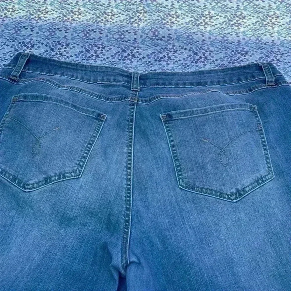 Weatherproof, vintage, jeans, distressed, and size 16 - Picture 5 of 6